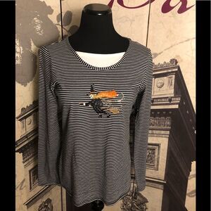 Nice Halloween shirt in size small